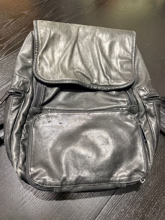 VTG 90s Black Leather Backpack with Front Pocket main image 9